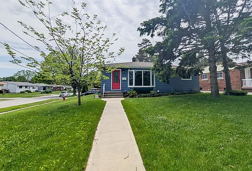 6332 Sherwood Rd Photo 1