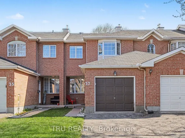 37 Daventry Cres, Ottawa, ON K2J 4N6