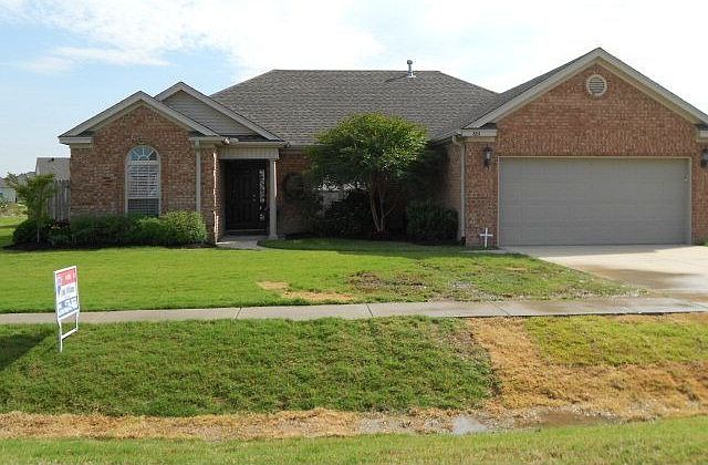1st image of 864 Bayou Vista Dr