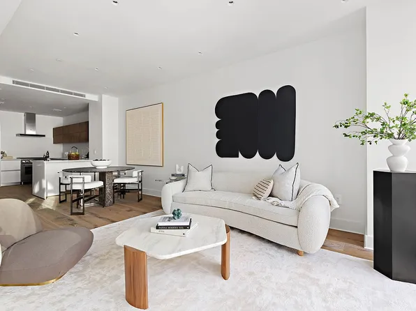 128 W 26th St APT 8, New York, NY 10001