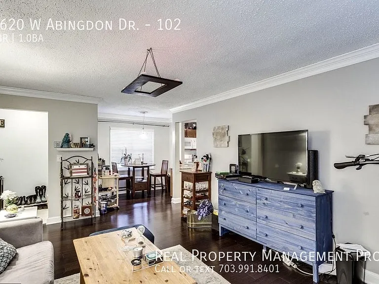 1620 W Abingdon Dr #102 — Photo 5