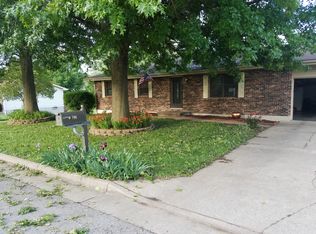 706 Latham Rd, California, MO 65018