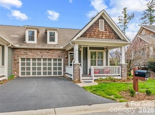 22 S Kaufman Stone Way, Biltmore Lake, NC 28715