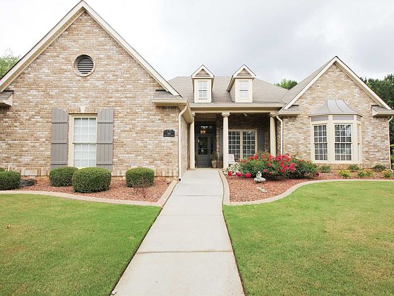 2nd image of 344 Lake Forest Dr