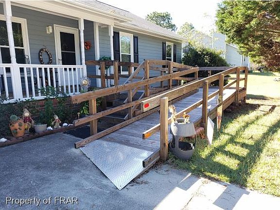 3rd image of 3676 Highgate Dr