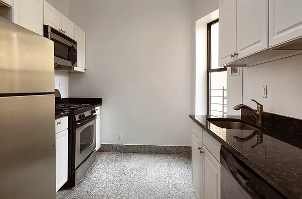 Rented by Heritage Realty LLC | media 7