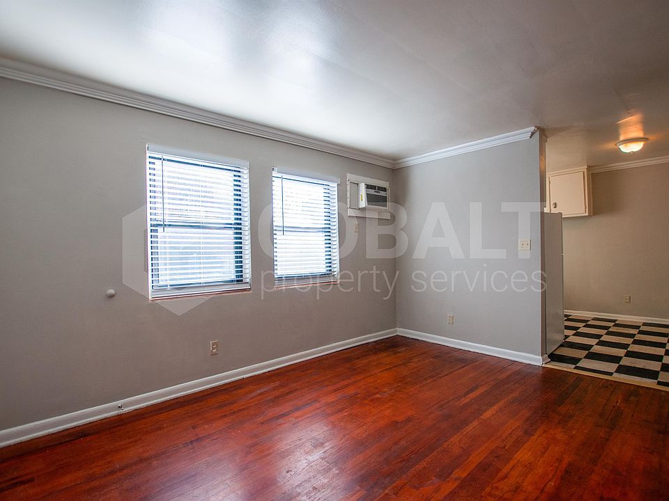 1st image of 1009 Greenwood Ave NE APT 03
