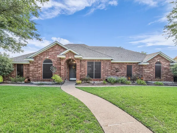 1304 Darbyton Dr, Hewitt, TX 76643