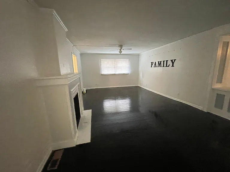 705 S Phoenix Ave #1 — Photo 23