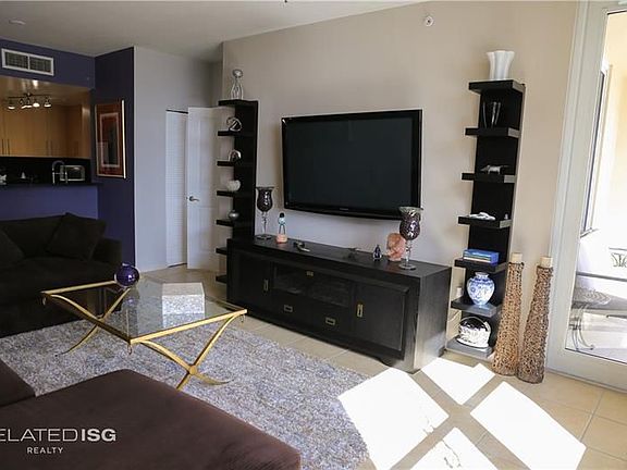 3rd image of 511 SE 5th Ave APT 712