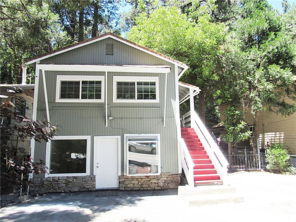 1st image of 874 Fern Dr