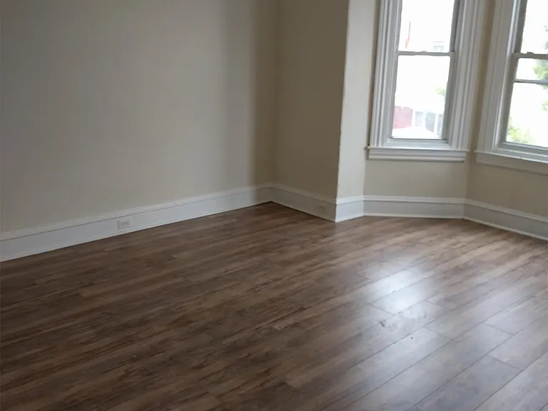 6012 Irving St #2 — Photo 13