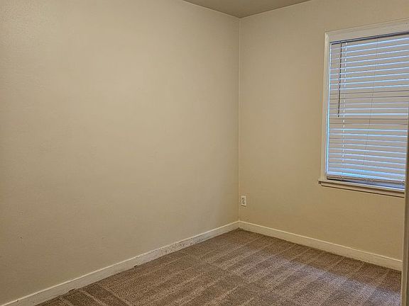 4th image of 5212 17th Ave NW #3