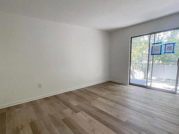 5th image of 31 Vine St APT 23