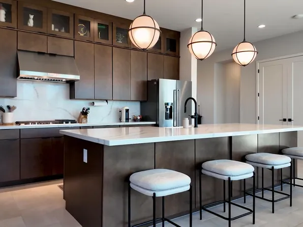 11017 E ULYSSES Avenue, Mesa, AZ 85212