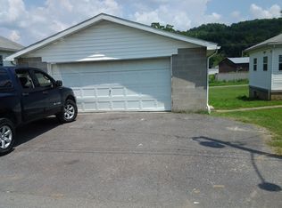 8207 Plainwood Ave, Stonewood, WV 26301