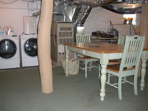 5th image of 1501 Globe St