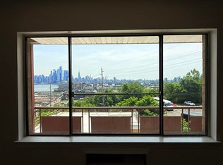 610 Palisade Ave APT Q, Union City, NJ 07087