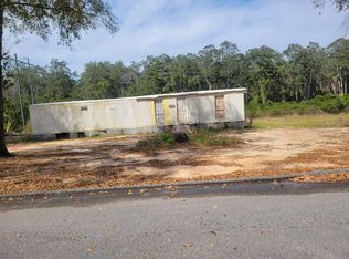 76 German Club Rd, Defuniak Springs, FL 32433