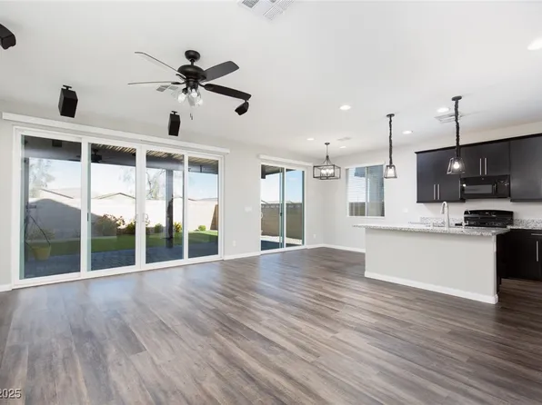 10064 Silver Comet Ct, Las Vegas, NV 89178