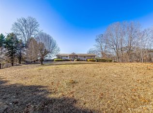 101 White Oak Ln, Tryon, NC 28782