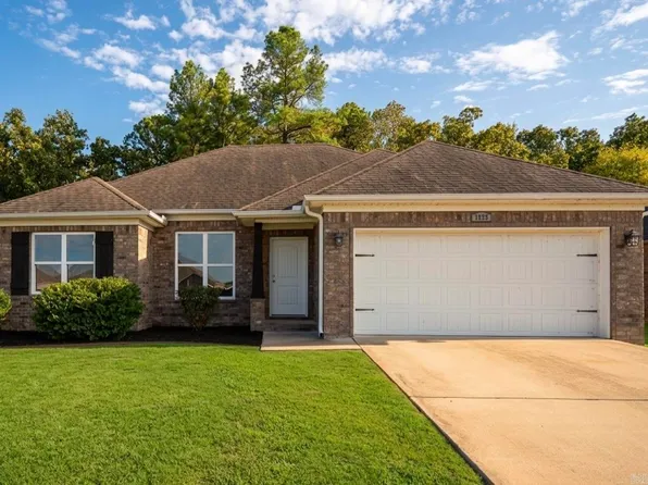 1325 Acuff Ln, Conway, AR 72034