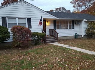 1 Richmond Blvd, Centereach, NY 11720