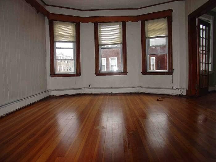 2nd image of 207 L St #2