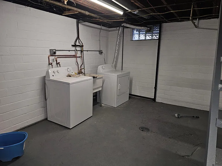 1215 Homedale Ave NW — Photo 8
