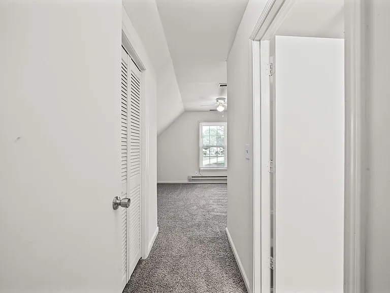 397 Elaine Dr — Photo 22