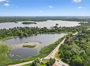 26 Lake Ave, Puslinch, ON N3C 2V4