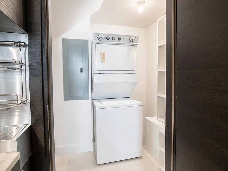 6000 Collins Ave #313 — Photo 11