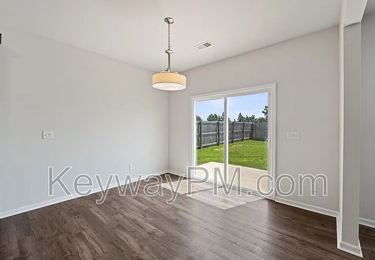 4136 Thimbleberry Dr — Photo 9