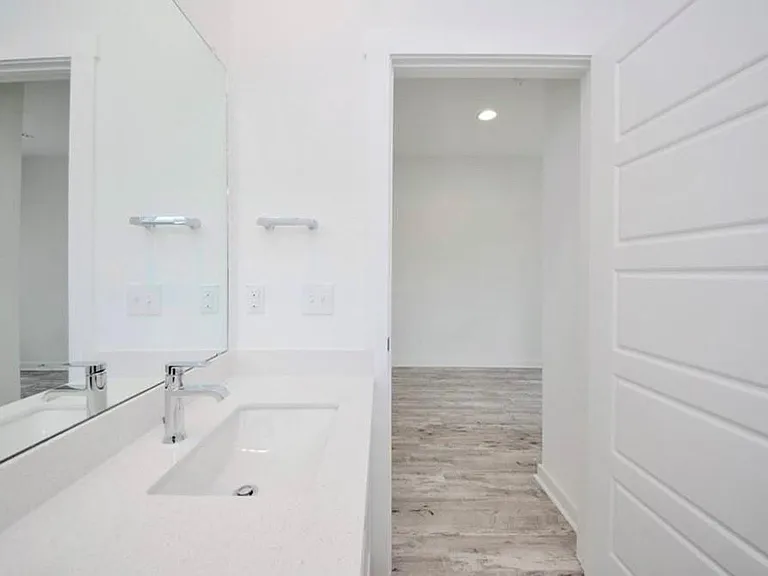10307 Norshire Ln — Photo 19