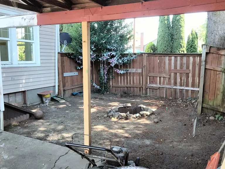 SE 162nd Ave — Photo 68