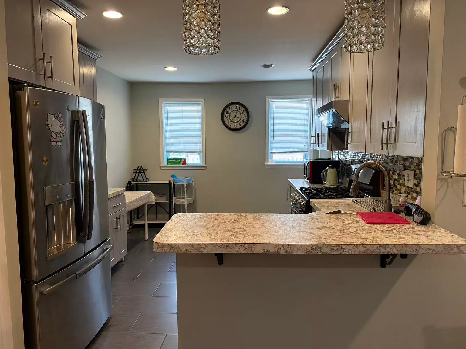 3 bed, 1500 sqft, $1,900 — Photo 1