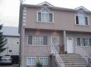 2 Port Ln, Staten Island, NY 10302