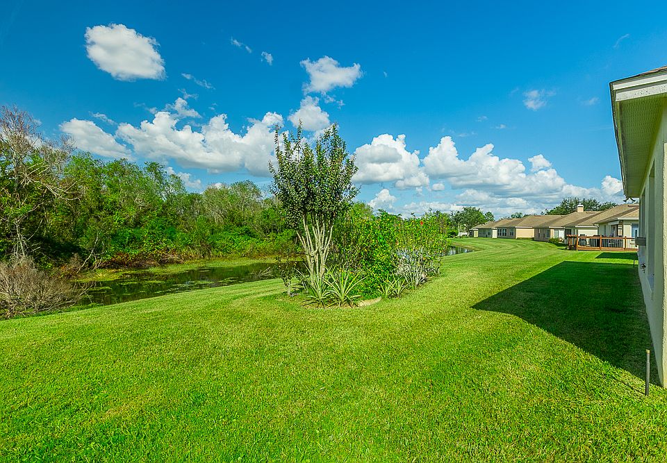 2nd image of 1980 Rocky Pointe Dr