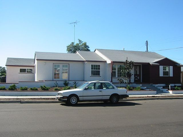 5265 Greenbrier Ave, view of north side