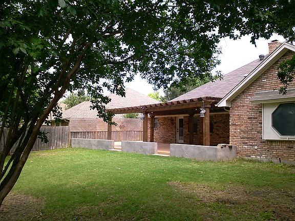 2nd image of 3308 Huntington Dr