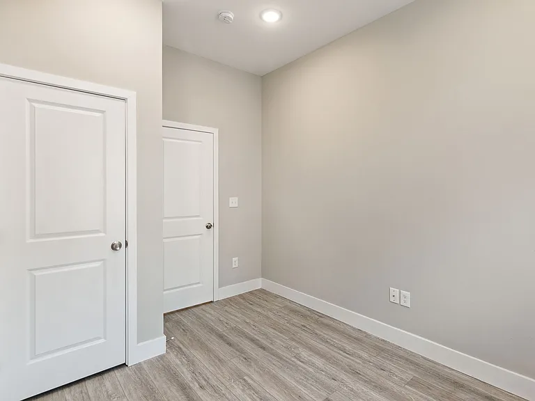 1333 Snyder Ave #1 — Photo 11