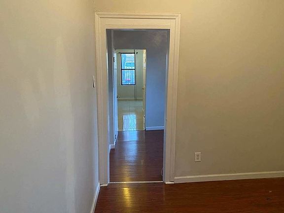 5th image of 57 Bartlett St #2