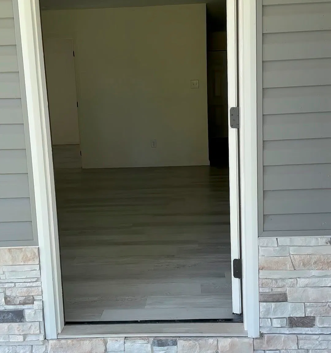 2 bed, 1200 sqft, $1,500 — Photo 2