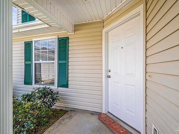 3rd image of 7966 Stonebrook Dr
