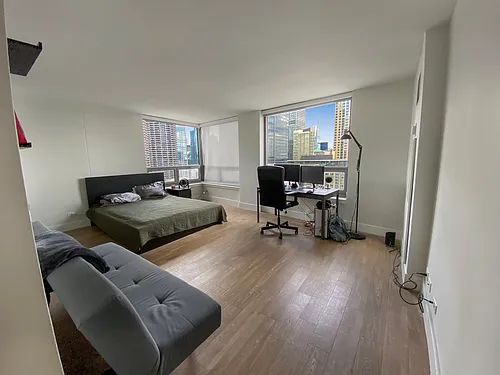 440 N Wabash Ave #3303 Photo 1