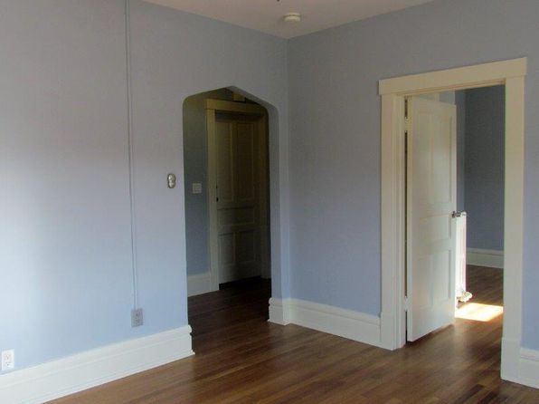 4 Garfield Ave #2