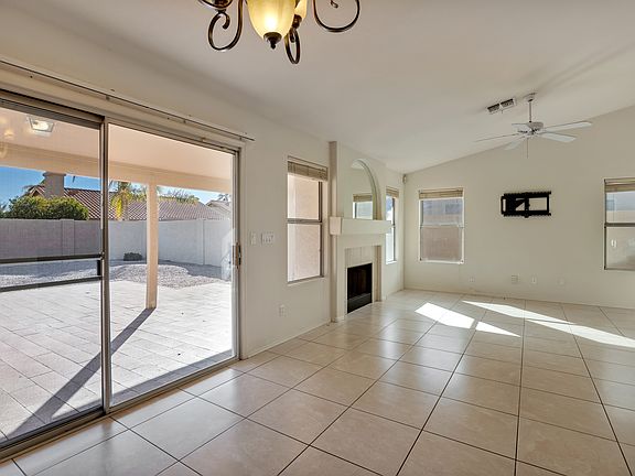 5th image of 4721 E Villa Maria Dr