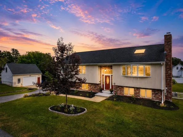 12 Lawrence St, Milford, MA 01757