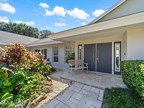 3rd image of 408 Riverside Dr