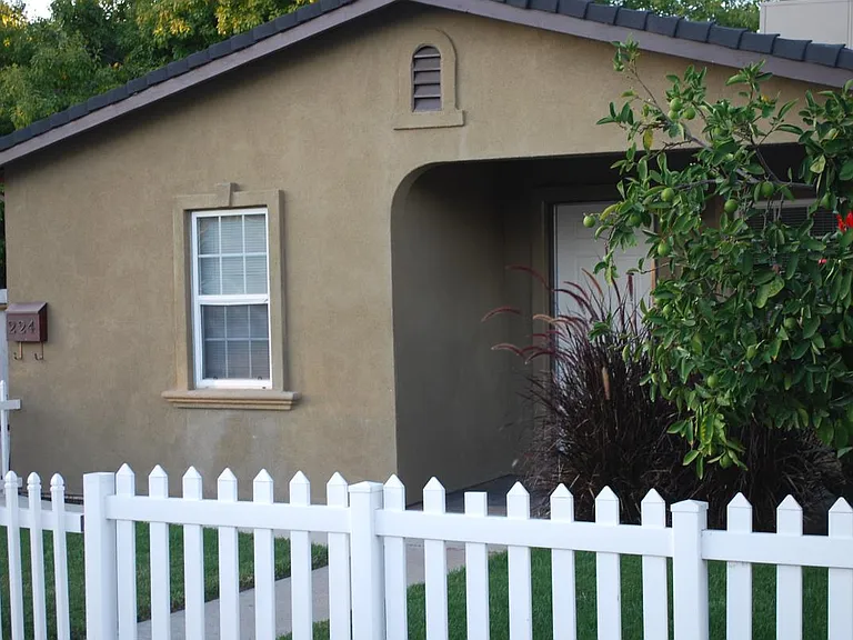 224 Rossi Ave — Photo 1
